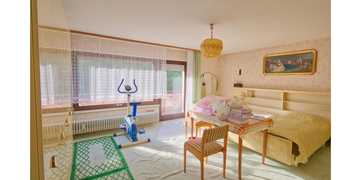 Großes Haus in sonniger Hanglage – ideal für Familien! - Zweifamilienhaus Epfendorf | Angebot:24421604