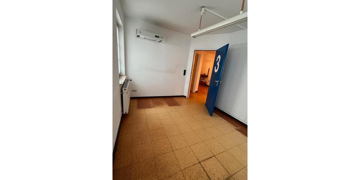Etagenwohnung Oberndorf am Neckar - 4 Zimmer, 125 m&sup2;, 190.000&euro; | Angebot:25521305