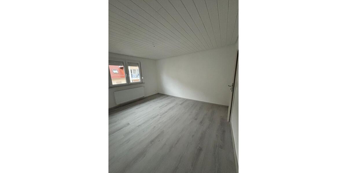 Maisonettenwohnung Tuttlingen - 4 Zimmer, 95 m&sup2;, 1.100&euro; | Angebot:25965651