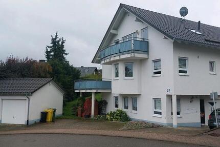 Wohnung Niedereschach - 4 Zimmer, 90 m&sup2;, 210.000&euro; | Angebot:23230903