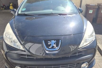 Peugeot 207 161.000 km 2.100 &euro; Trossingen 78647