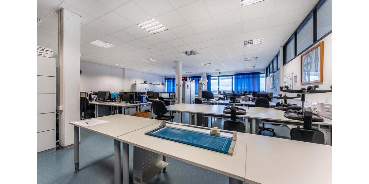 Gewerbeobjekt Villingen-Schwenningen Schwenningen - 4.035&euro; | Angebot:24662040