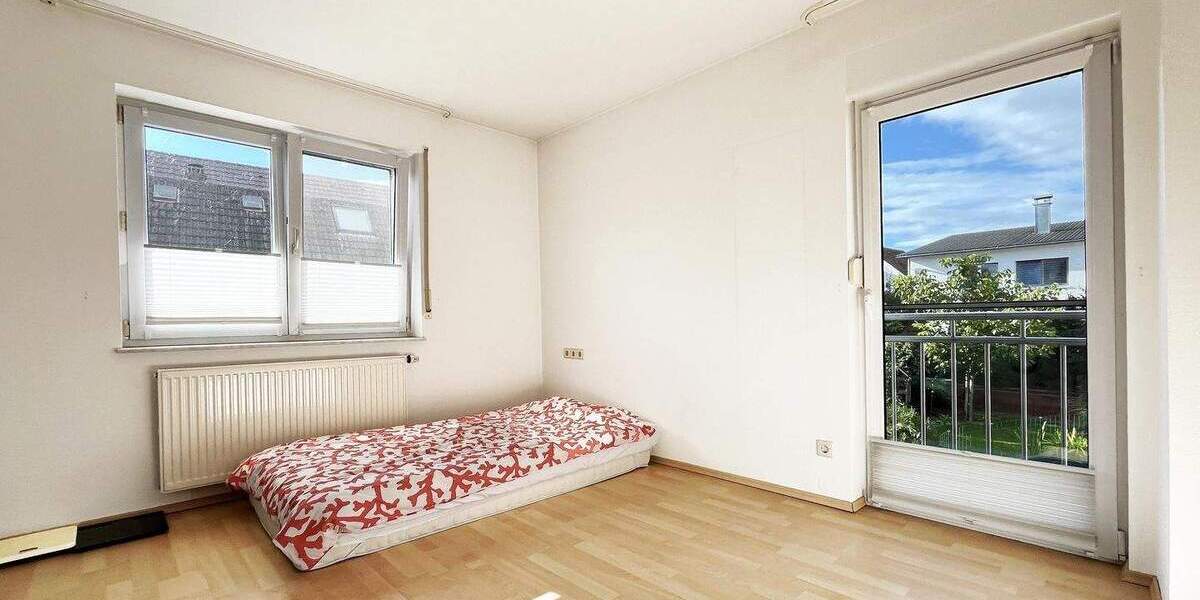 Mehrfamilienhaus, Wohnhaus Bad Dürrheim Oberbaldingen - 7 Zimmer, 183 m&sup2;, 350.000&euro; | Angebot:25780203