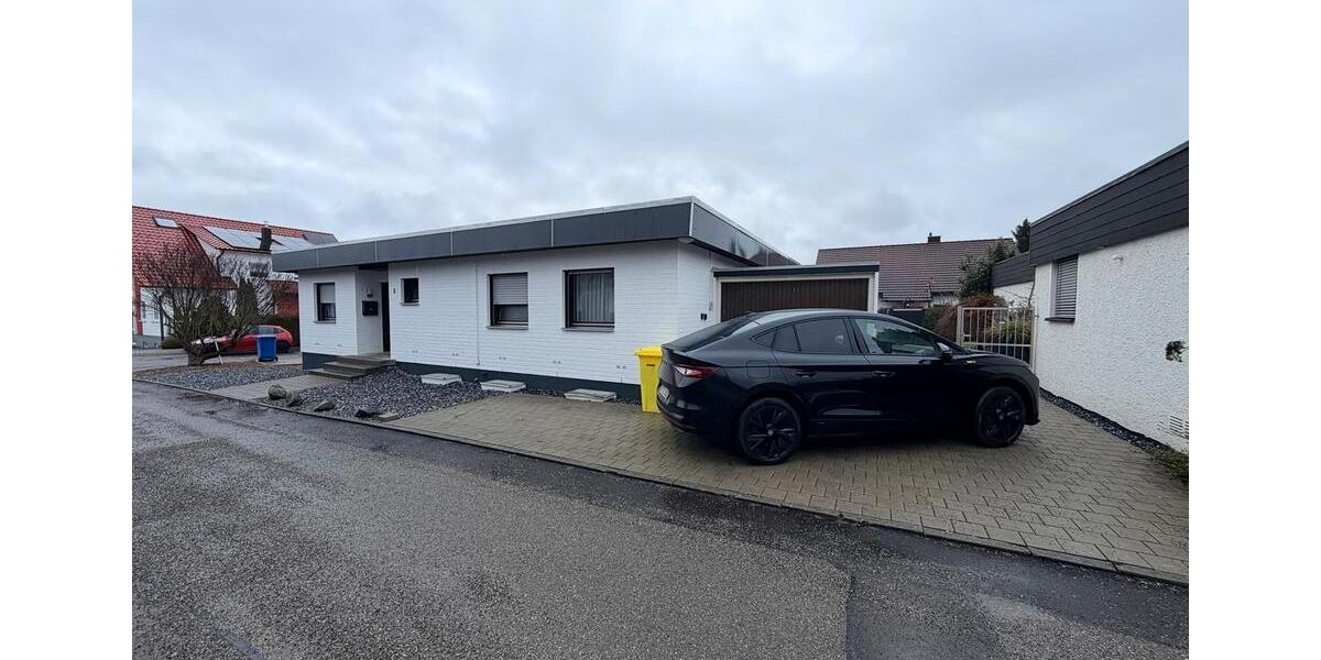 Erdgeschoßwohnung Trossingen - 4 Zimmer, 100 m&sup2;, 1.400&euro; | Angebot:25965690