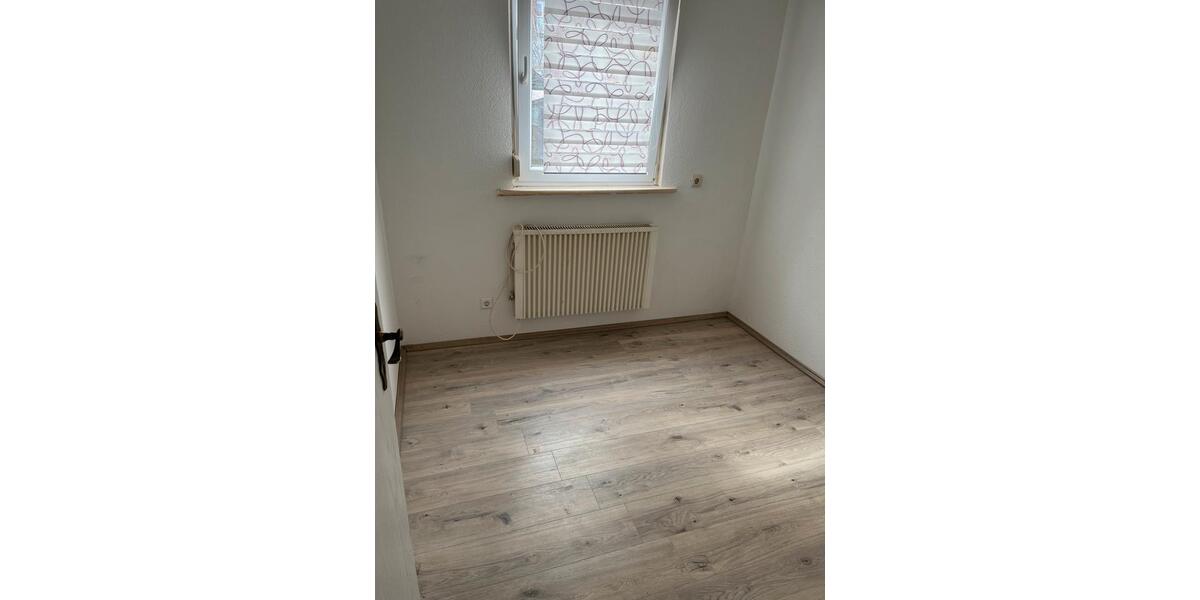 Erdgeschoßwohnung Tuttlingen - 3 Zimmer, 60 m&sup2;, 690&euro; | Angebot:25963140