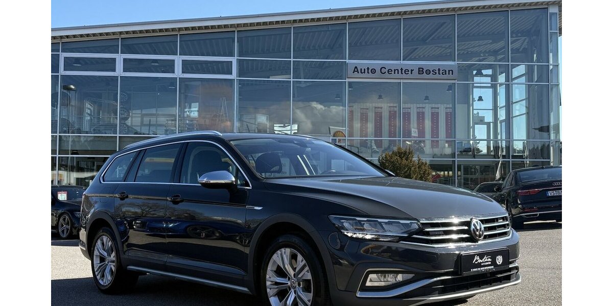 VW Passat Alltrack 2.0 TDI MASSAGE/PANO/NAVI/1.HAND 88.854 km 26.800 &euro; Villingen-Schwenningen 78054