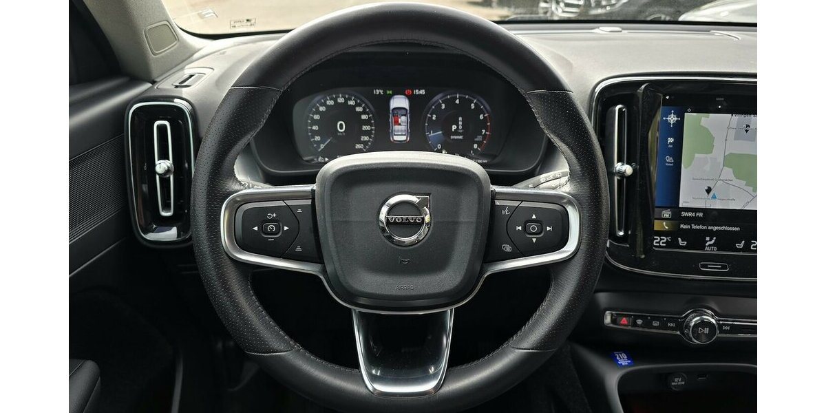 Volvo XC40 T4 MOMENTUM AWD/KLIMA/LEDER/ PRO-PAKET/LED 52.808 km 23.900 &euro; Villingen-Schwenningen 78054