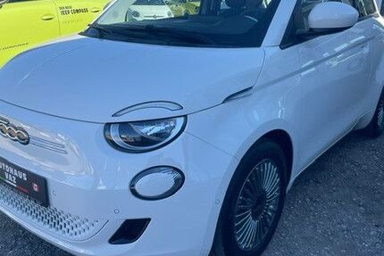Fiat 500e 14.900 km 23.500 &euro; Villingen-Schwenningen 78052