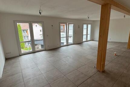 Wohnung Gütenbach - 3 Zimmer, 90 m&sup2;, 900&euro; | Angebot:25840441