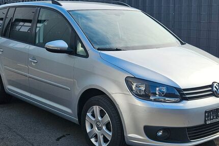 VW Touran 156.000 km 6.850 &euro; Aldingen 78554