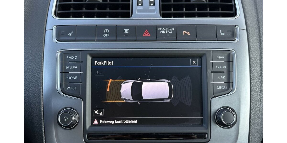 VW Polo V 1.2 TSI ALLSTAR KAMERA/PANORAMA/1.HAND 9.900 km 12.900 &euro; Villingen-Schwenningen 78054