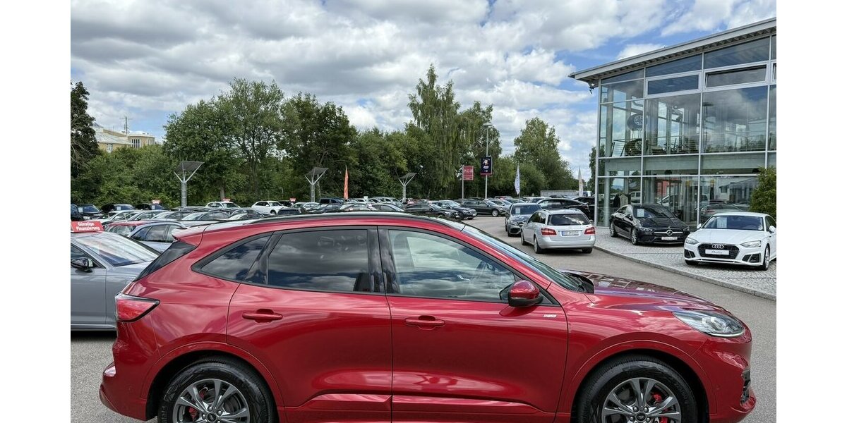 Ford Kuga 2.5 HYBRID ST-LINE X/PANORAMA/KAMERA/1.HAND 26.650 km 23.900 &euro; Villingen-Schwenningen 78054