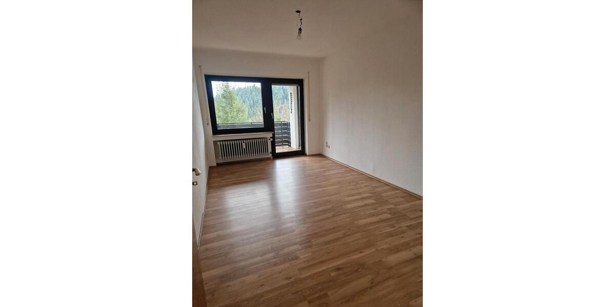 Erdgeschoßwohnung Schramberg Tennenbronn - 4.5 Zimmer, 112 m&sup2;, 850&euro; | Angebot:25713660