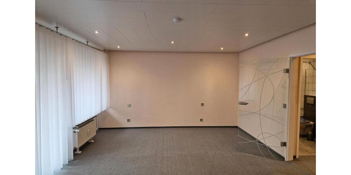 Etagenwohnung Villingen-Schwenningen Schwenningen - 1 Zimmer, 48 m&sup2;, 740&euro; | Angebot:25382973