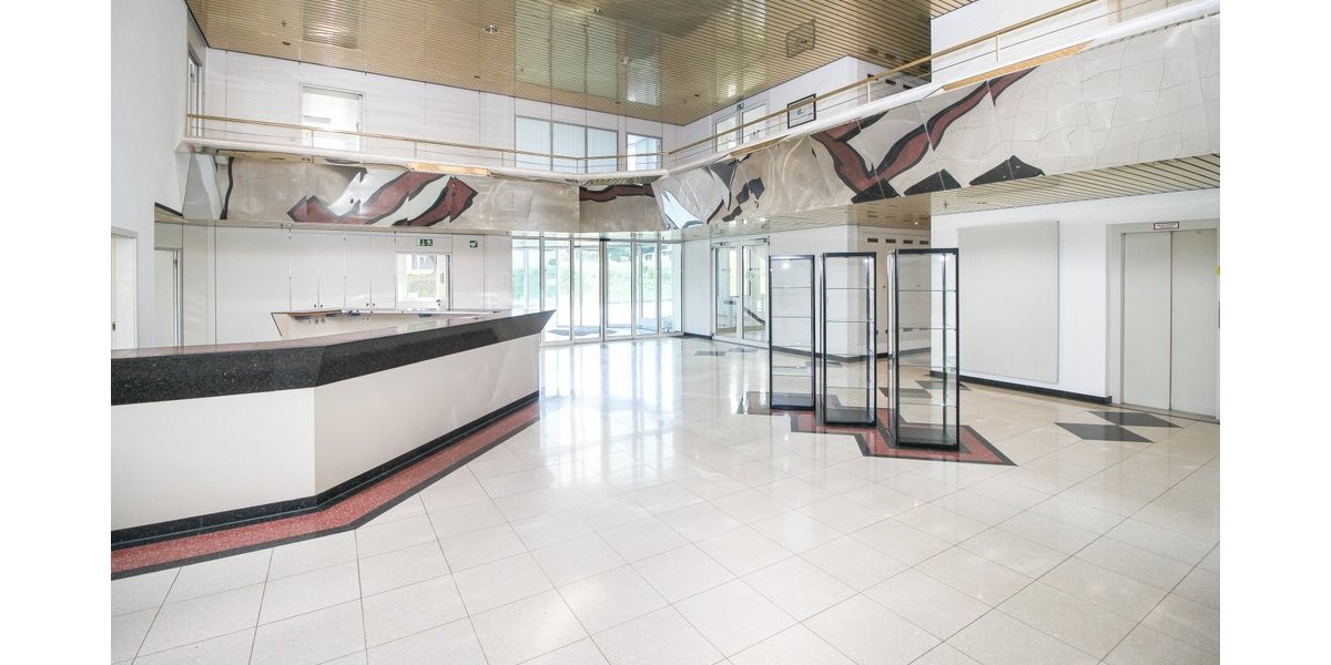 Attraktive Gewerbeimmobilie mit großer Produktionshalle & Büroflächen - Teilflächen möglich! - Gewerbeobjekt Zimmern | Angebot:22442245