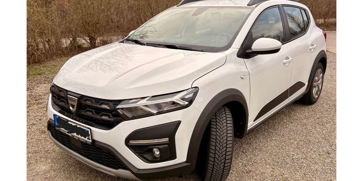 Dacia Sandero 48.000 km 11.599 &euro; Trossingen 78647