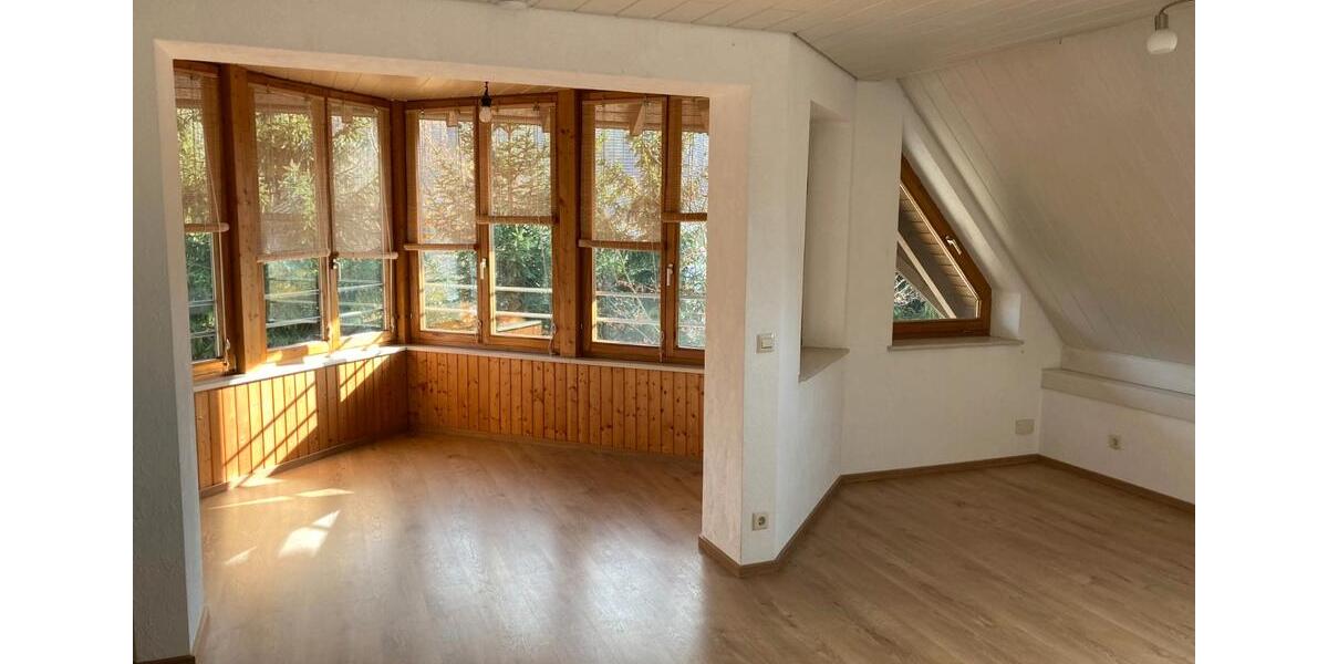 Dachgeschoßwohnung Epfendorf - 3.5 Zimmer, 95 m&sup2;, 680&euro; | Angebot:26504427