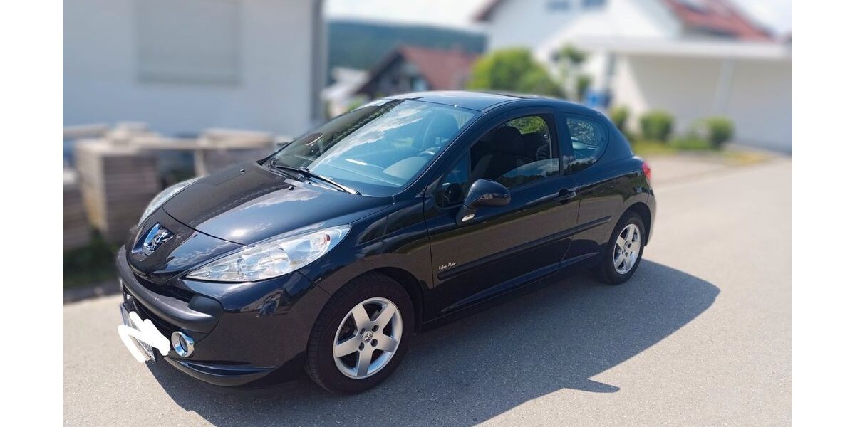Peugeot 207 160.500 km 1.900 &euro; Schiltach 77761