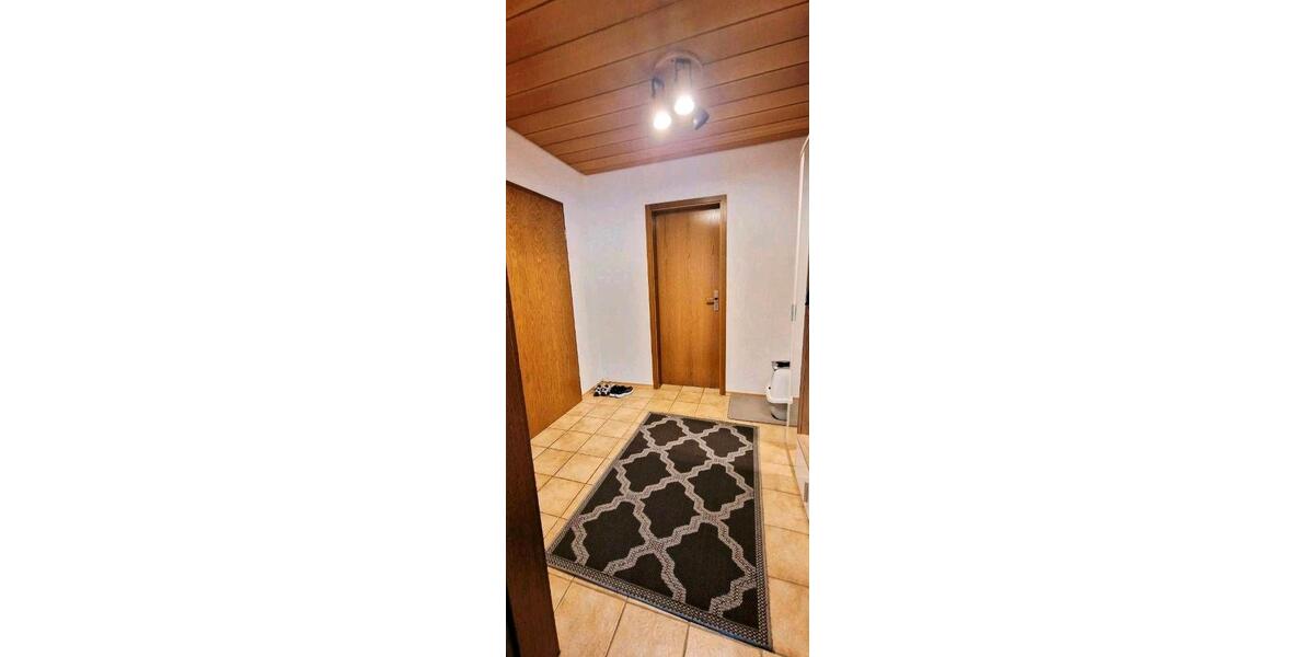 Etagenwohnung Spaichingen - 2 Zimmer, 100 m&sup2;, 1.000&euro; | Angebot:26519392