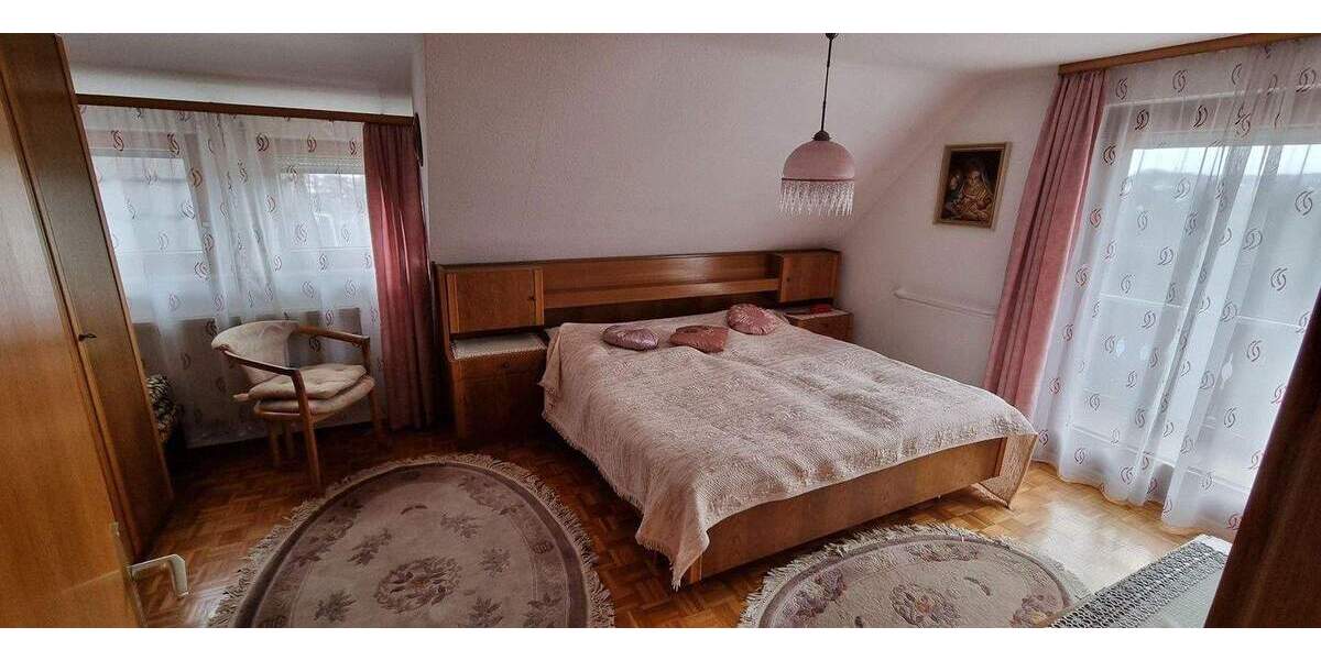 Einfamilienhaus Rottweil-Göllsdorf Göllsdorf - 6 Zimmer, 130 m&sup2;, 300.000&euro; | Angebot:25654264