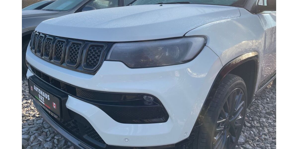 Jeep Compass 87.670 km 20.990 &euro; Villingen-Schwenningen 78052