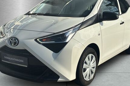Toyota Aygo (X) 45.580 km 9.970 &euro; Villingendorf 78667