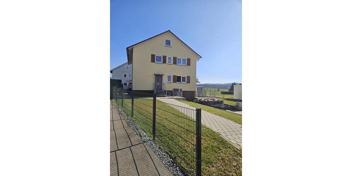 Etagenwohnung Trossingen - 3 Zimmer, 75 m&sup2;, 1.000&euro; | Angebot:25945552