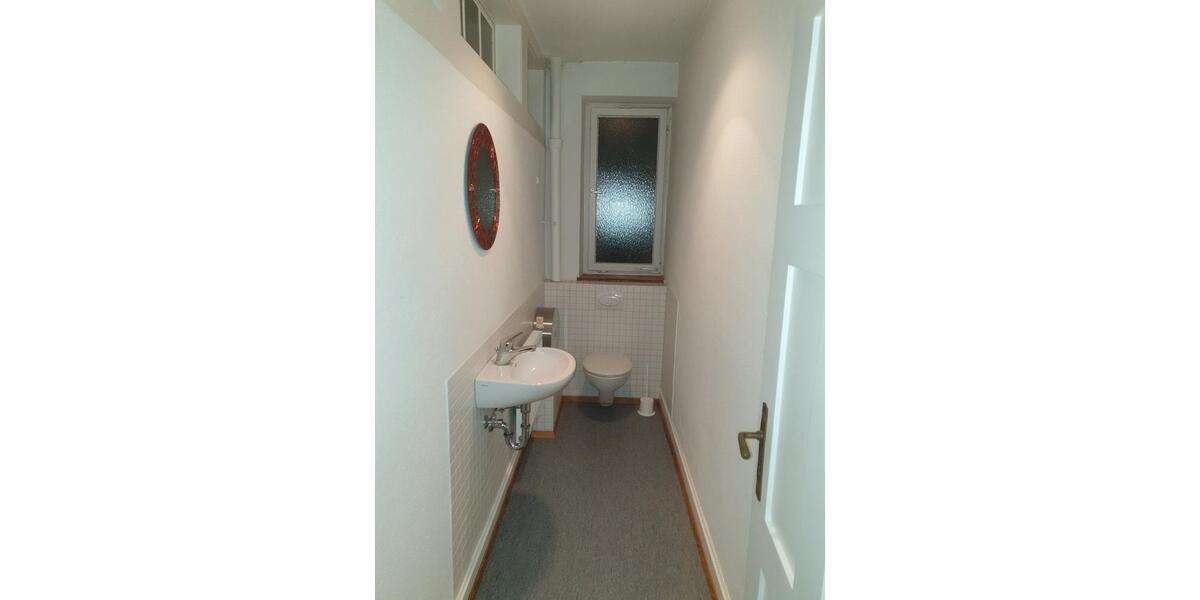 Dachgeschoßwohnung Donaueschingen - 2 Zimmer, 135 m&sup2;, 900&euro; | Angebot:25654103