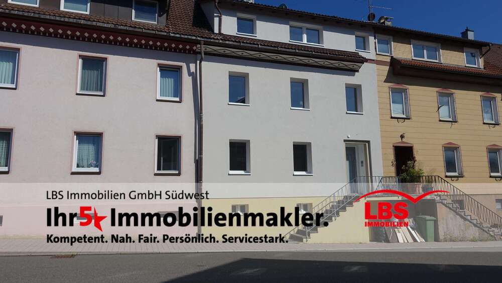 Einfamilienhaus Vöhrenbach - 9 Zimmer, 270 m&sup2;, 223.000&euro; | Angebot:22942477