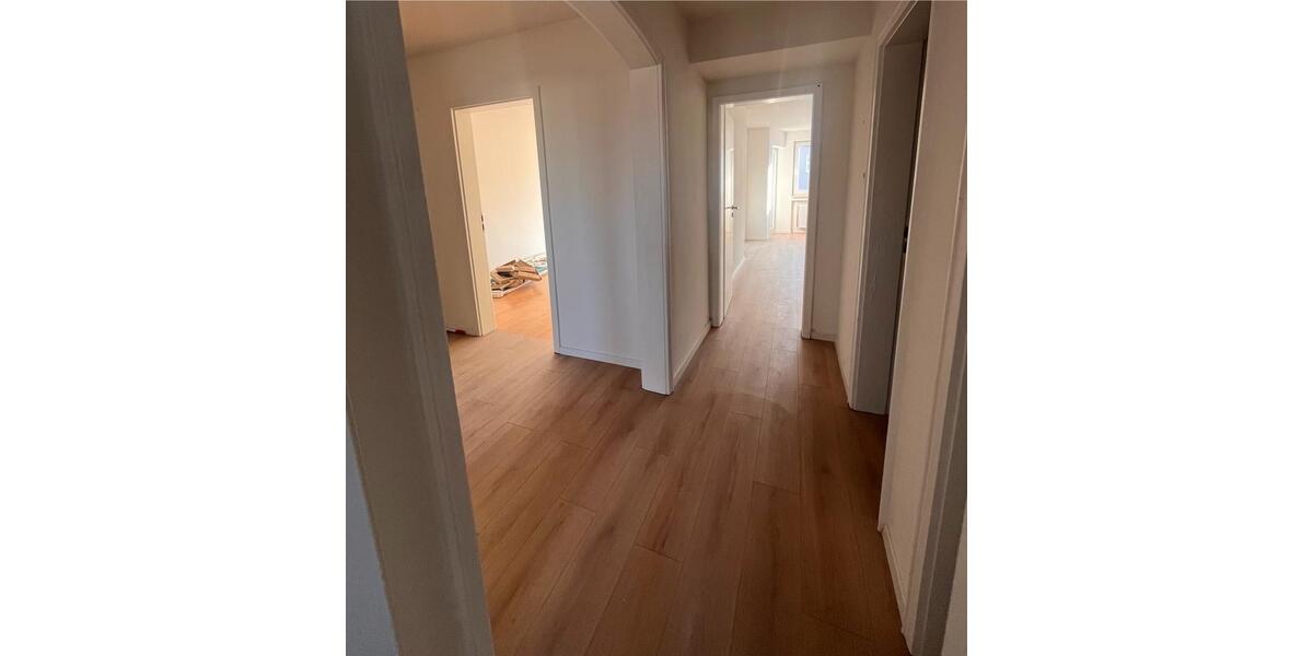 Etagenwohnung Trossingen - 3 Zimmer, 85 m&sup2;, 1.150&euro; | Angebot:25329922
