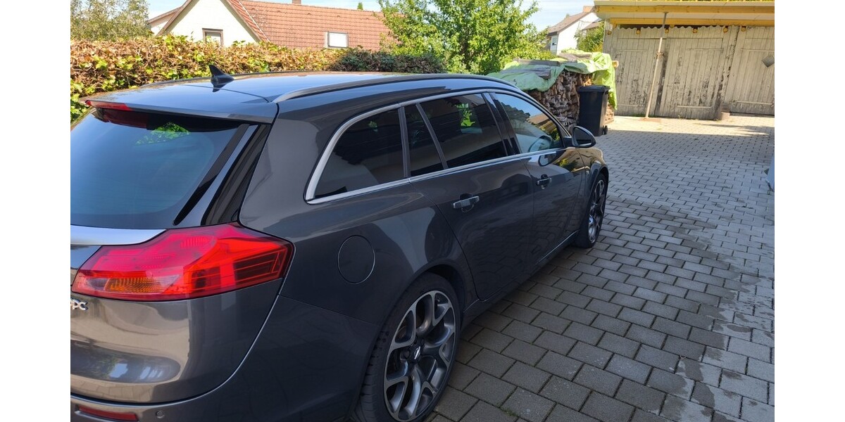 Opel Insignia OPC 186.000 km 7.990 &euro; Niedereschach 78078