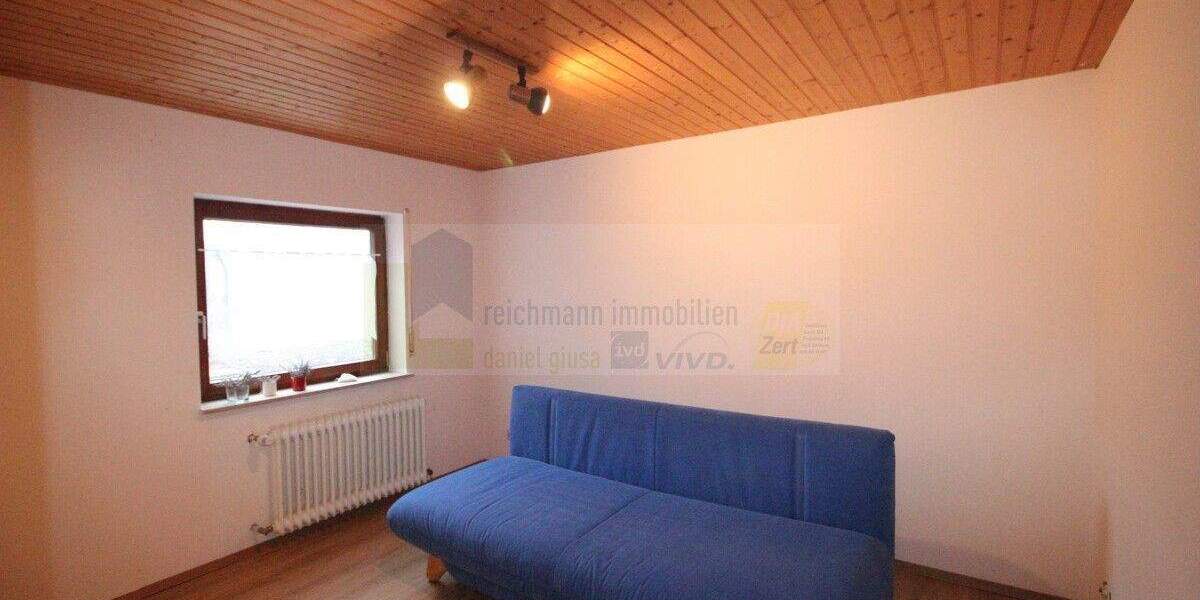 Bungalow Villingen-Schwenningen Villingen - 6 Zimmer, 143 m&sup2;, 439.000&euro; | Angebot:25692108