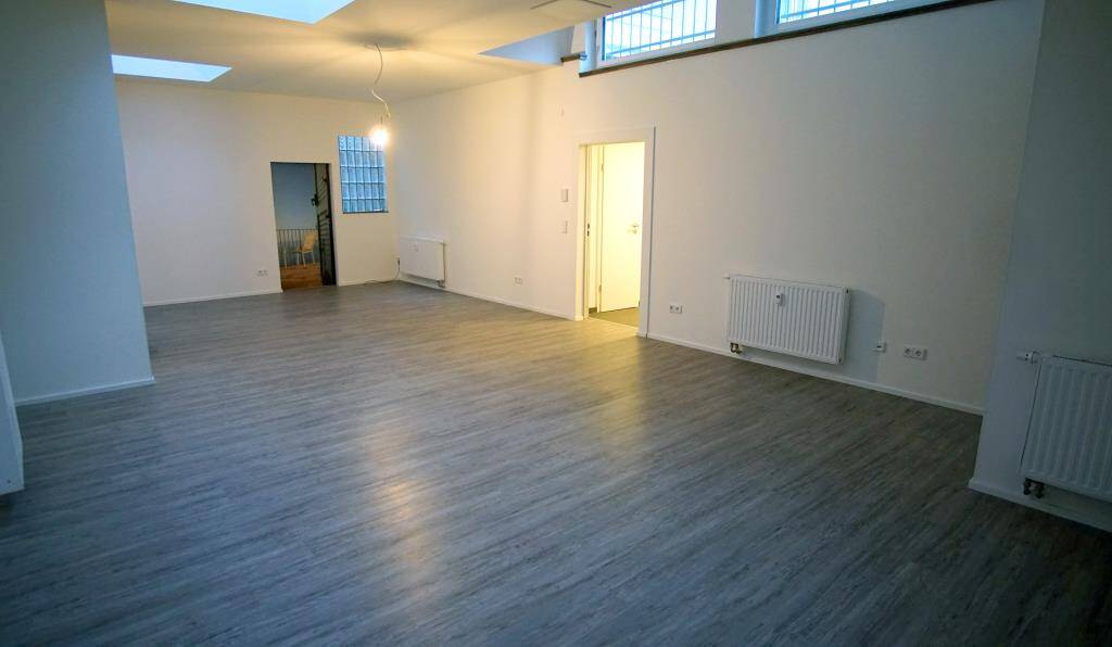 Gewerbeobjekt Villingen-Schwenningen Villingen - 3 Zimmer, 140 m&sup2;, 1.400&euro; | Angebot:25701111