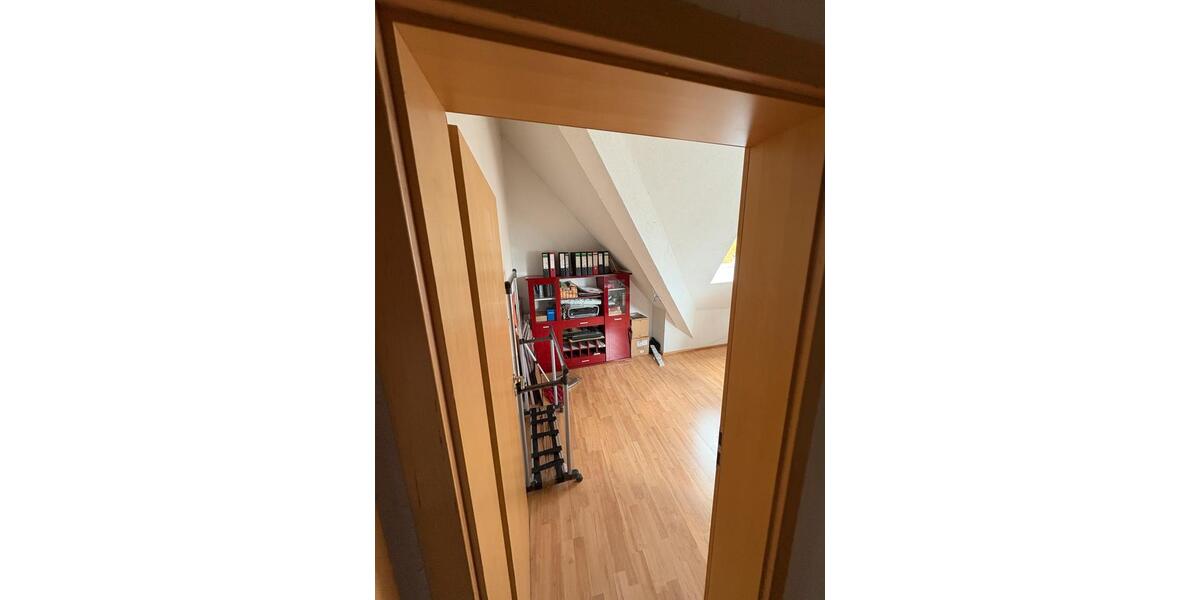 Doppelhaushälfte Tuttlingen - 5 Zimmer, 143 m&sup2;, 299.000&euro; | Angebot:23165235