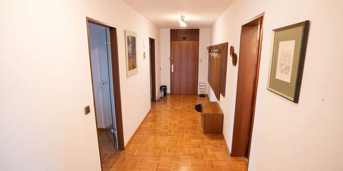 Etagenwohnung Tuttlingen - 4 Zimmer, 103 m&sup2;, 214.000&euro; | Angebot:25680280