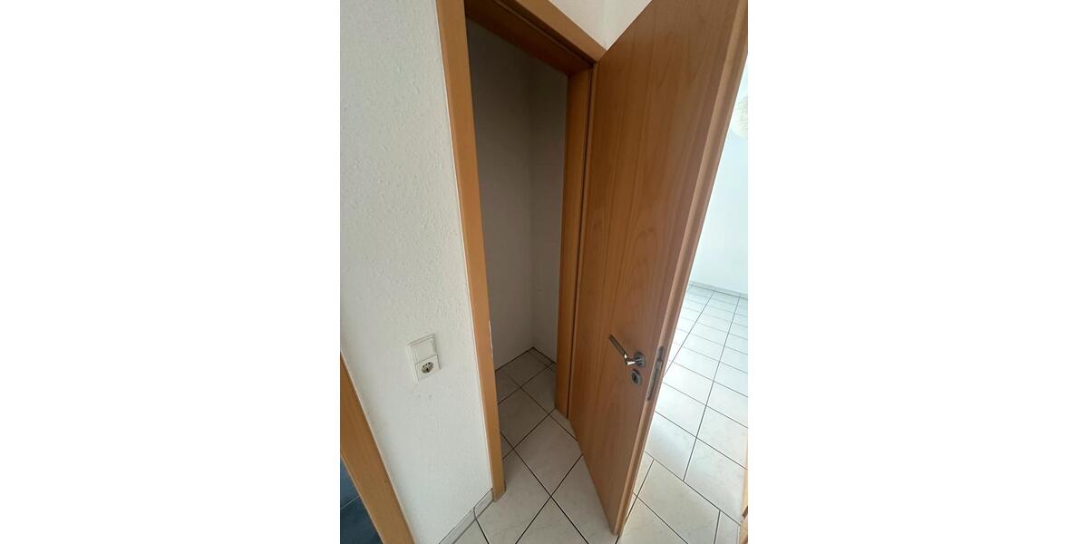 Einfamilienhaus Villingen-Schwenningen Schwenningen - 3 Zimmer, 91 m&sup2;, 1.260&euro; | Angebot:26644338