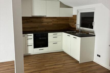 Wohnung Schramberg - 2.5 Zimmer, 75 m&sup2;, 700&euro; | Angebot:25972424