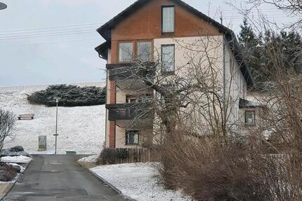 Haus Geisingen - 8 Zimmer, 180 m&sup2;, 295.000&euro; | Angebot:25081932