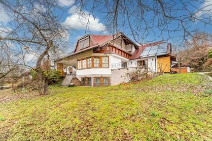 Haus Spaichingen - 9 Zimmer, 225 m&sup2;, 630.000&euro; | Angebot:23768115