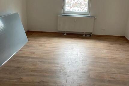 Wohnung Villingen-Schwenningen Schwenningen - 1 Zimmer, 75 m&sup2;, 1.050&euro; | Angebot:25161035