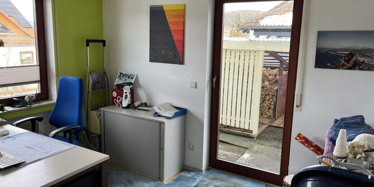 Einfamilienhaus Tuttlingen Nendingen - 8 Zimmer, 221 m&sup2;, 649.000&euro; | Angebot:25676929