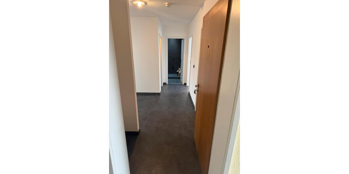 Etagenwohnung Villingen-Schwenningen Kopsbühl - 3 Zimmer, 90 m&sup2;, 1.080&euro; | Angebot:25384289
