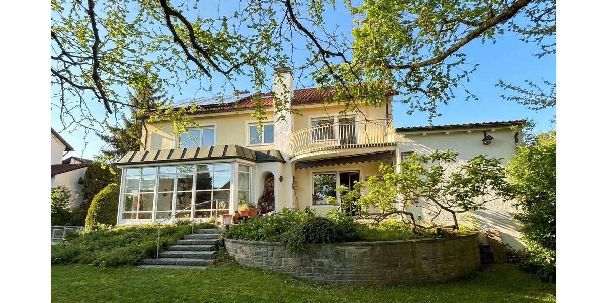 Einfamilienhaus Tuttlingen - 9 Zimmer, 264 m&sup2;, 698.000&euro; | Angebot:26826884
