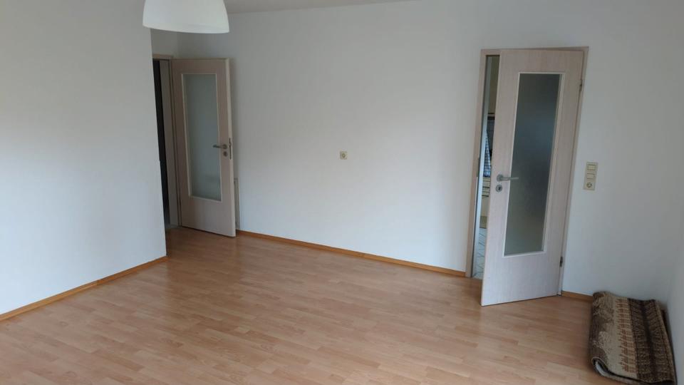 Erdgeschoßwohnung Villingen-Schwenningen Kopsbühl - 8 Zimmer, 56 m&sup2;, 650&euro; | Angebot:26595171