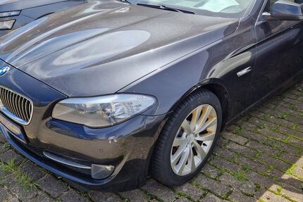 BMW 530 208.000 km 12.100 &euro; Villingen-Schwenningen 78048