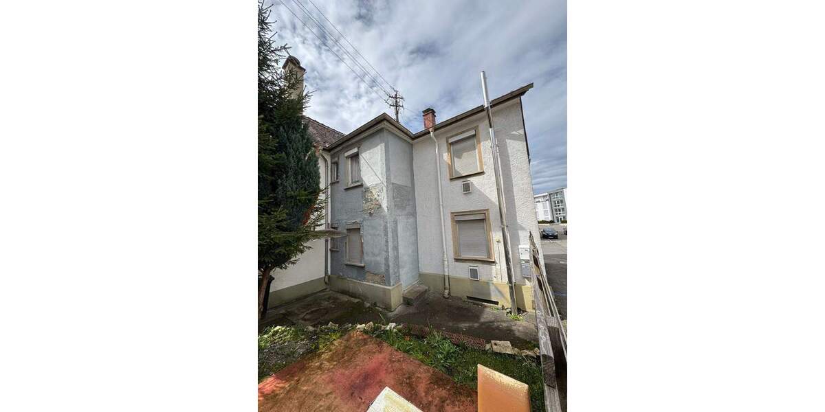 Mehrfamilienhaus, Wohnhaus Villingen-Schwenningen Schwenningen - 5 Zimmer, 110 m&sup2;, 149.500&euro; | Angebot:25777414