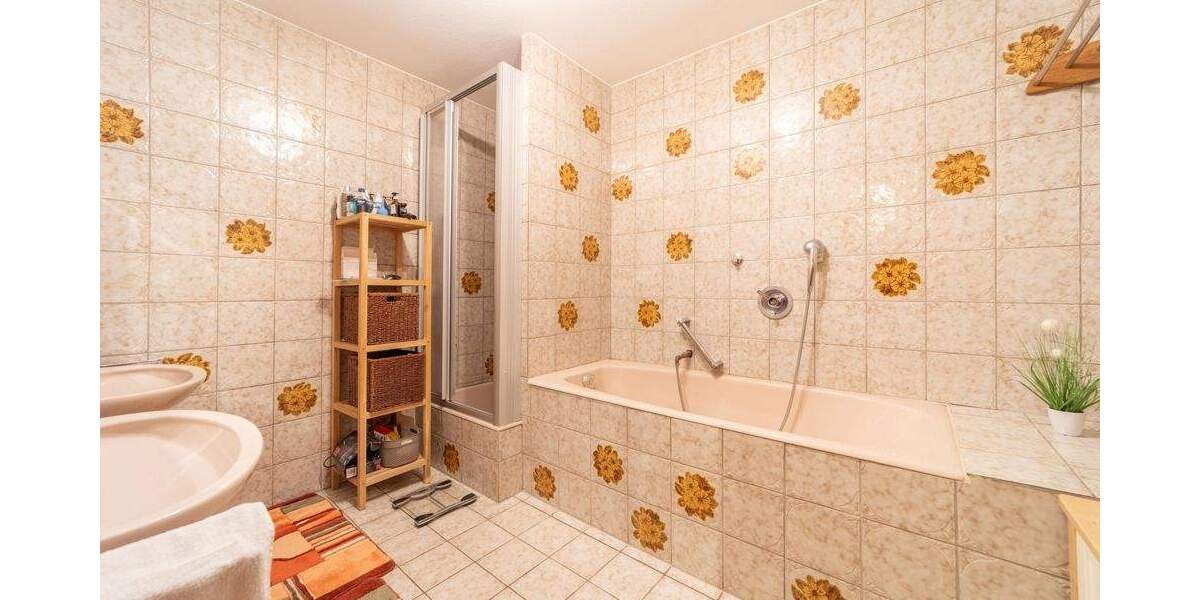 Bauernhaus, Landhaus Hüfingen Fürstenberg - 6 Zimmer, 262 m&sup2;, 349.900&euro; | Angebot:25671057