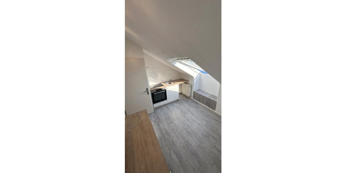 Dachgeschoßwohnung Schramberg - 2.5 Zimmer, 67 m&sup2;, 177.000&euro; | Angebot:27067342