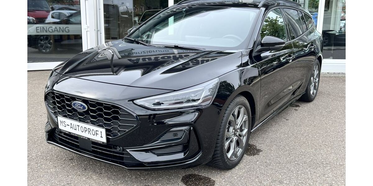 Ford Focus 11.968 km 23.590 &euro; Trossingen 78647