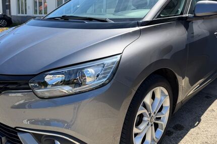 Renault Scenic 79.000 km 8.600 &euro; Aldingen 78554